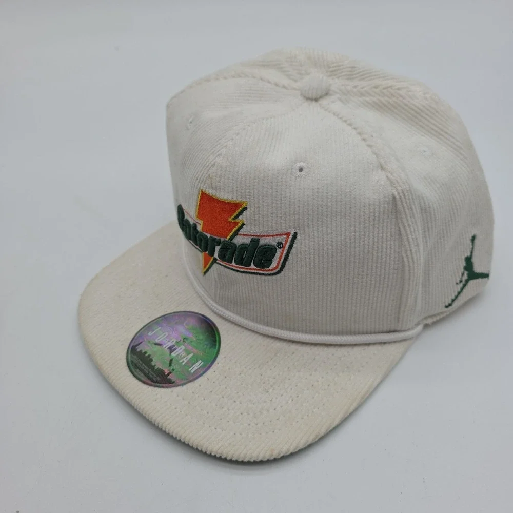 Gatorade x Air Jordan Hat Men White Green Corduroy Jumpman Snap Back Cap New